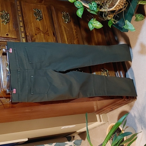 🇨🇦My Style Women's Olive Green Pants L/XL - Picture 2 of 8